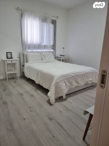 דירה, שדרות ניצה 20, צפון מערב מרכז העיר, נתניה