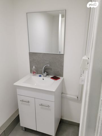 מחסנים, ההגנה, לב המושבה / מרכז העיר, פתח תקווה