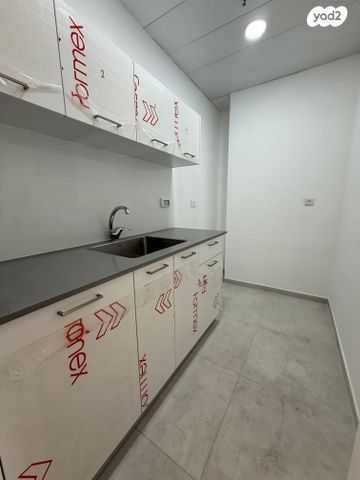 דרך מנחם בגין 