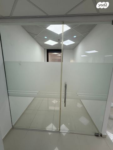 משרדים, דרך מנחם בגין, רמת גן