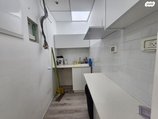 משרדים, בן גוריון, אשקלון