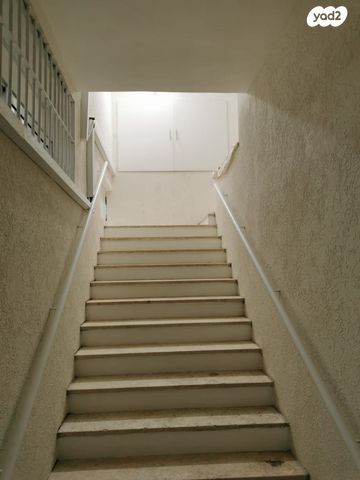 מחסנים, ההגנה, לב המושבה / מרכז העיר, פתח תקווה