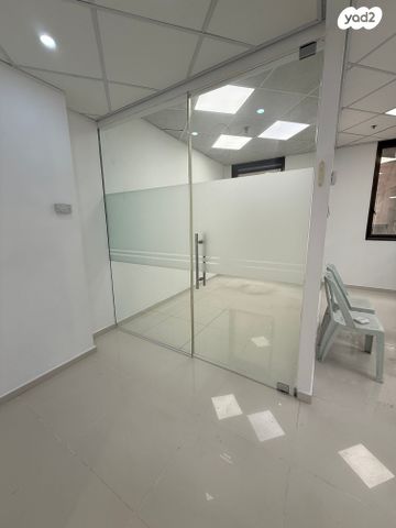 משרדים, דרך מנחם בגין, רמת גן