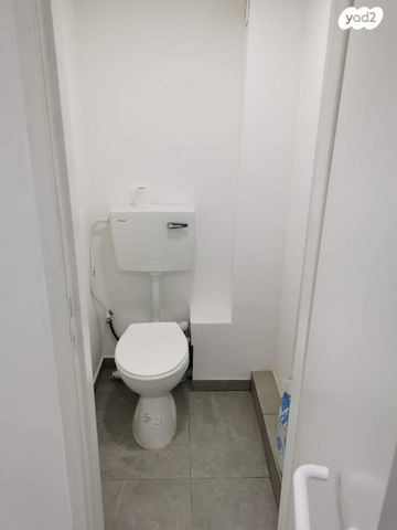 מחסנים, ההגנה, לב המושבה / מרכז העיר, פתח תקווה