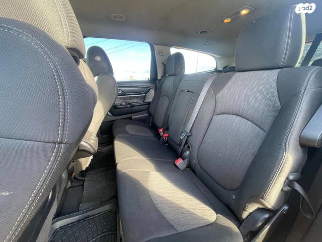 שברולט טראוורס