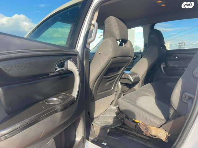 שברולט טראוורס