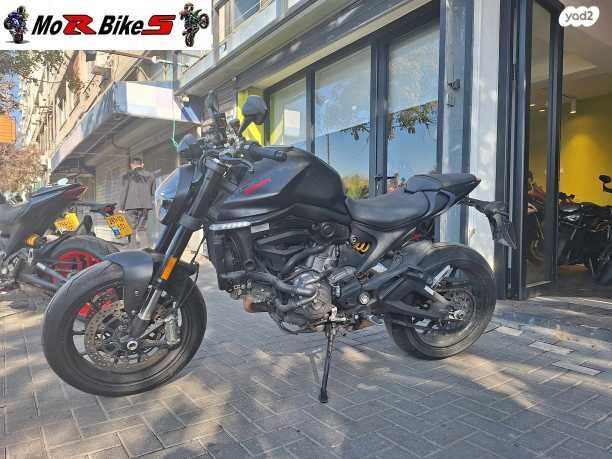 דוקאטי מונסטר 950