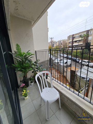 דירה, שמואל שרירא, רביבים, גני ראשון, ראשון לציון