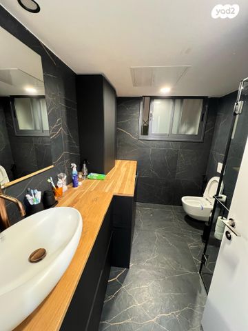 דירה, קדושי קהיר, בת ים