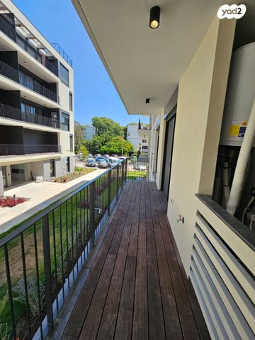 דירה, בארט 7, נווה אביבים, תל אביב יפו