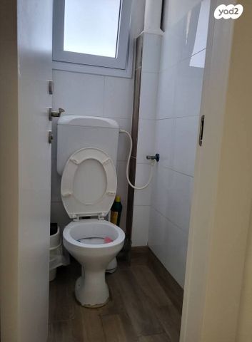 דירה, יהוד מונוסון