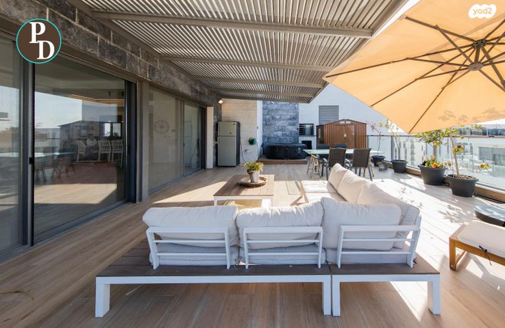 גג/ פנטהאוז, כפר יונה