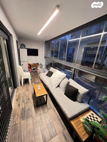 דירה, קדושי קהיר, בת ים