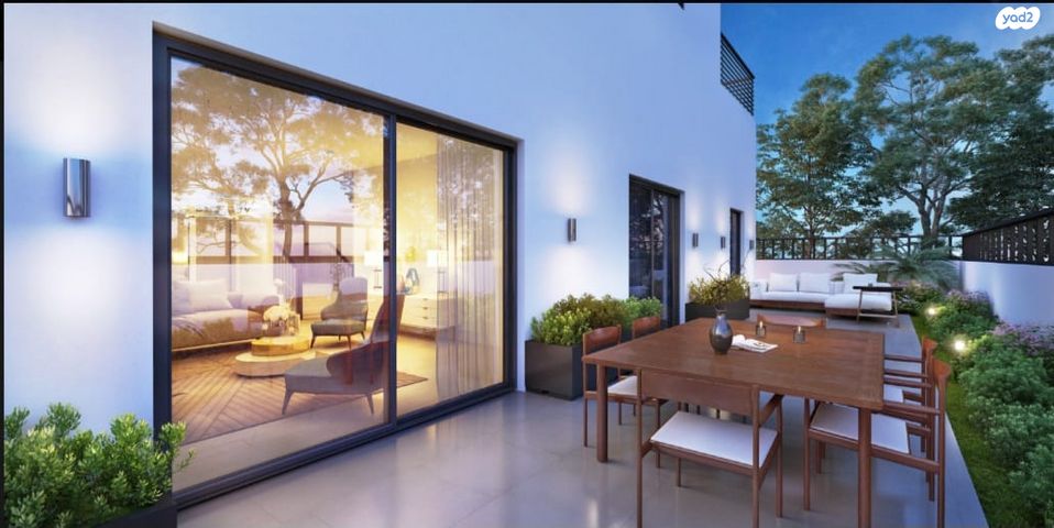 גג/ פנטהאוז, הפודים 12, נחלת גנים, רמת גן