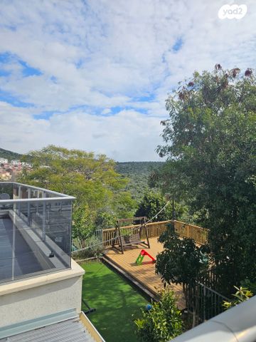 דירת גן, כלי שיר, נווה מנחם, קרני שומרון