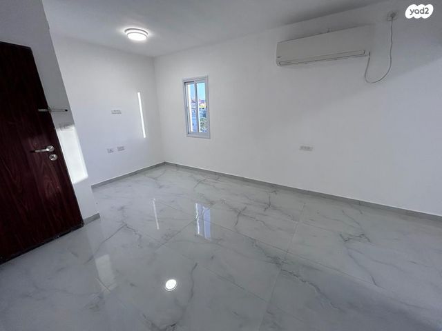 דירה, פרחי ארצנו, פרחי ארצנו, דימונה