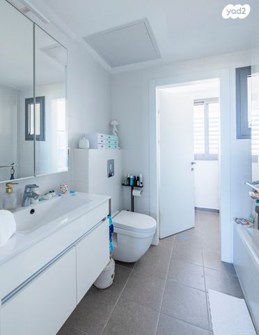 דירה, ארצי שרמן 2, גלי הים, נתניה