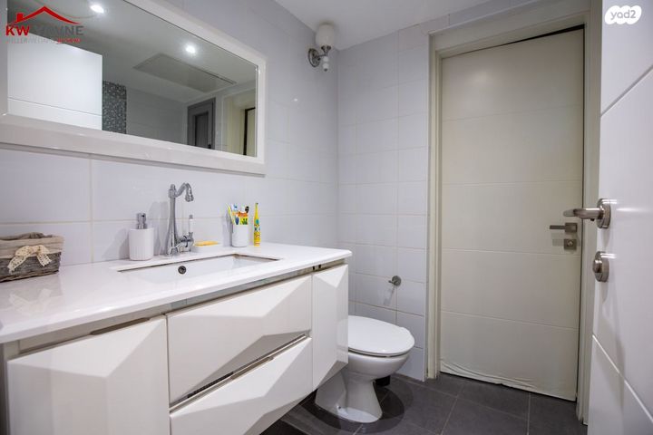 גג/ פנטהאוז, הנחל, רמות ויצמן, יבנה