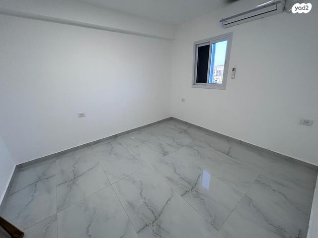 דירה, פרחי ארצנו, פרחי ארצנו, דימונה