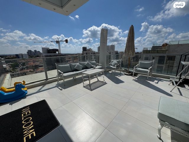 דירה, שדרות מנחם בגין, גבעת אולגה, חדרה