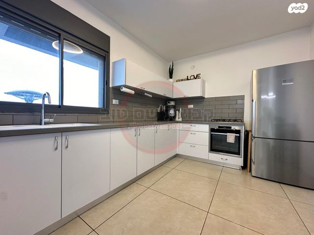 גג/ פנטהאוז, דבורה הנביאה, רובע יזרעאל סביוני העמק, עפולה