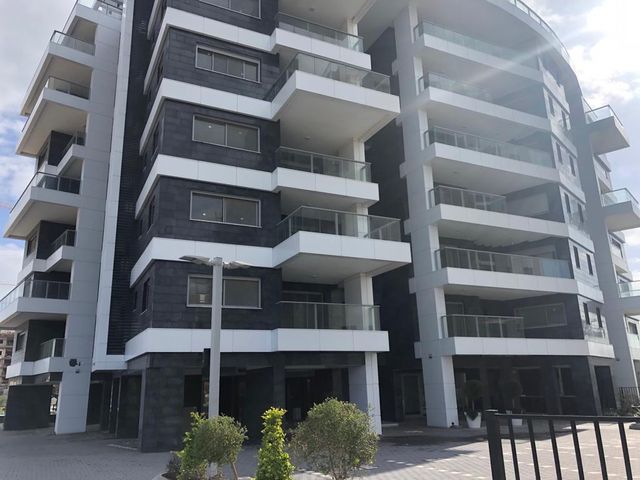 דירה, שדרות מנחם בגין, גבעת אולגה, חדרה