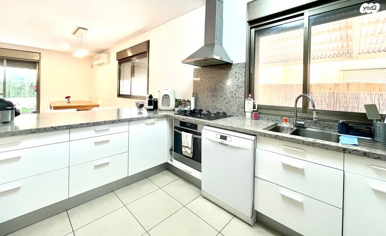 בית פרטי/ קוטג', הפלמ"ח, שאר העיר, קדימה צורן