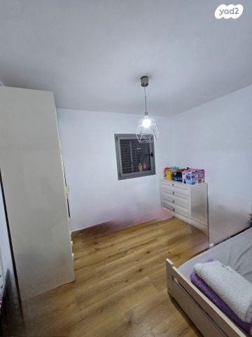 דירה, גרשון אבנר, ארמון הנציב, תלפיות מזרח, ירושלים