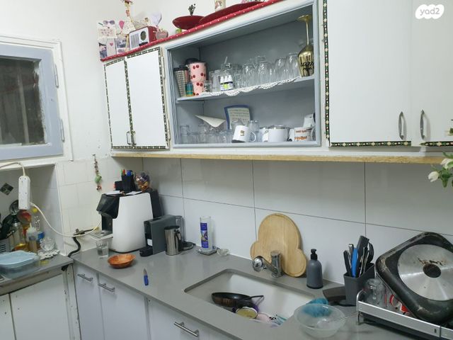 מגרשים, ירושלים, שיכוני מזרחי, כפר סבא