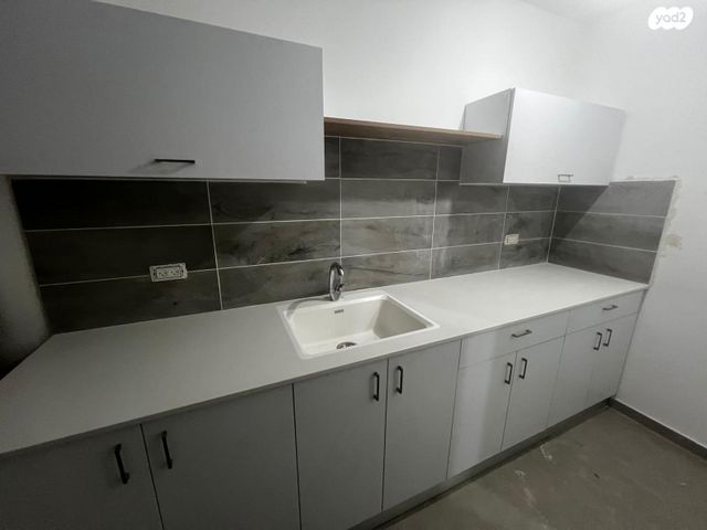 דירת גן, קרן היסוד 43, רובע ד', אשדוד