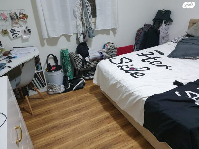 מגרשים, ירושלים, שיכוני מזרחי, כפר סבא