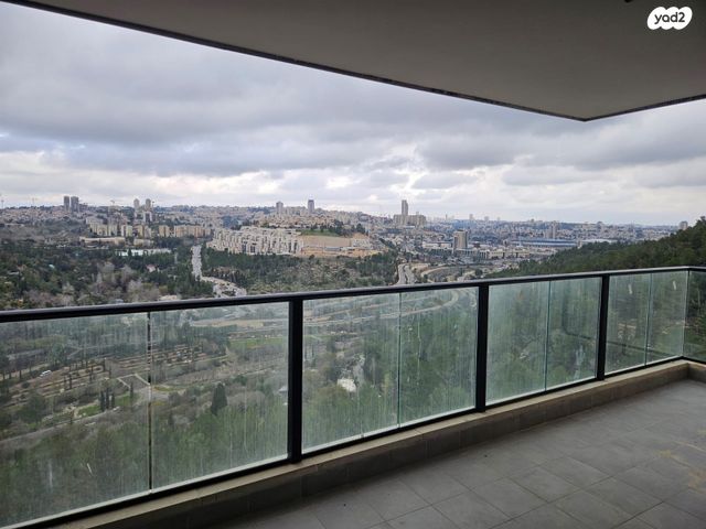 דירת גן, אבנר חי שאקי, גילה, ירושלים