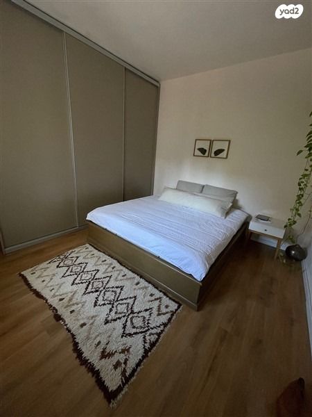 משק עזר, אודים