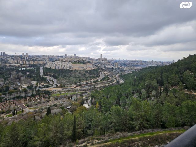 דירת גן, אבנר חי שאקי, גילה, ירושלים