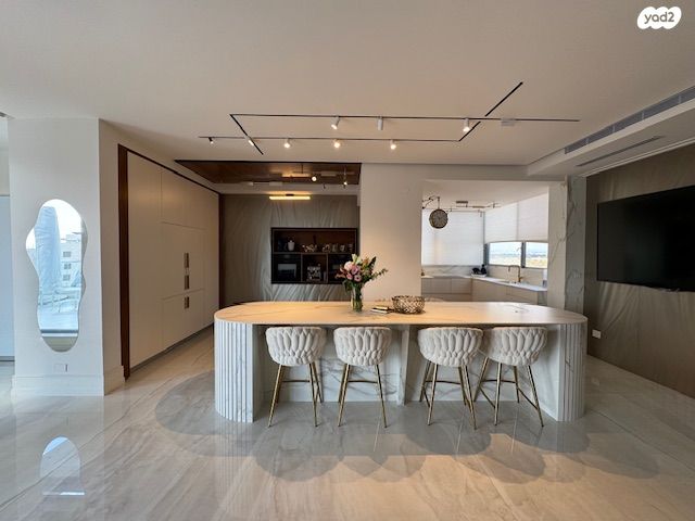 דירה, שדרות מנחם בגין, גבעת אולגה, חדרה