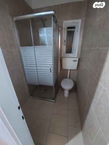 דירה, הוגו מולר, מרכז העיר, קרית אתא