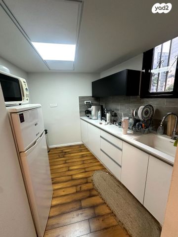 משרדים, יגאל אלון, נחלת יצחק, תל אביב יפו