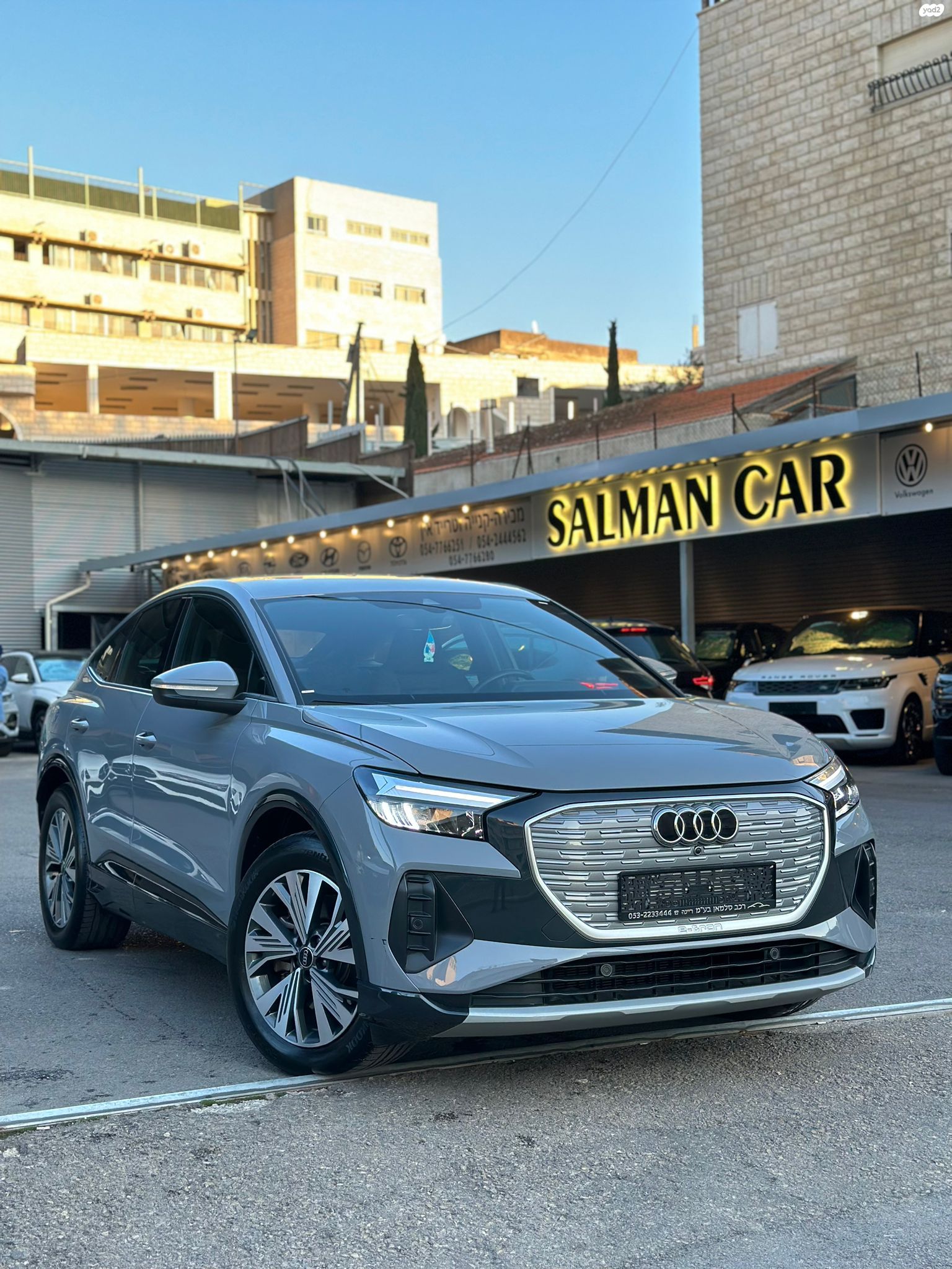 מודעת רכב אאודי Q4 e-tron