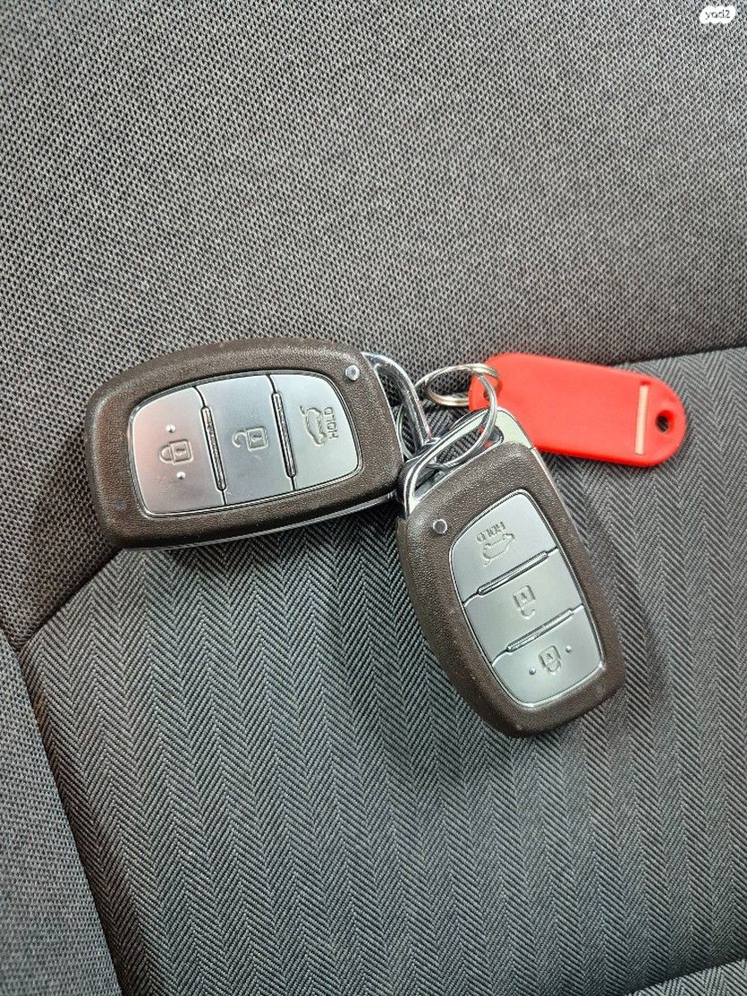 מודעת רכב יונדאי איוניק 2