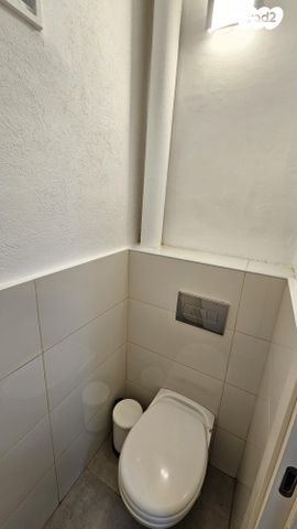 דירה, אסירי ציון 4, פאר, חדרה