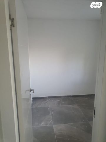 דירת גן, התחייה 26, גבעת ציון, אשקלון