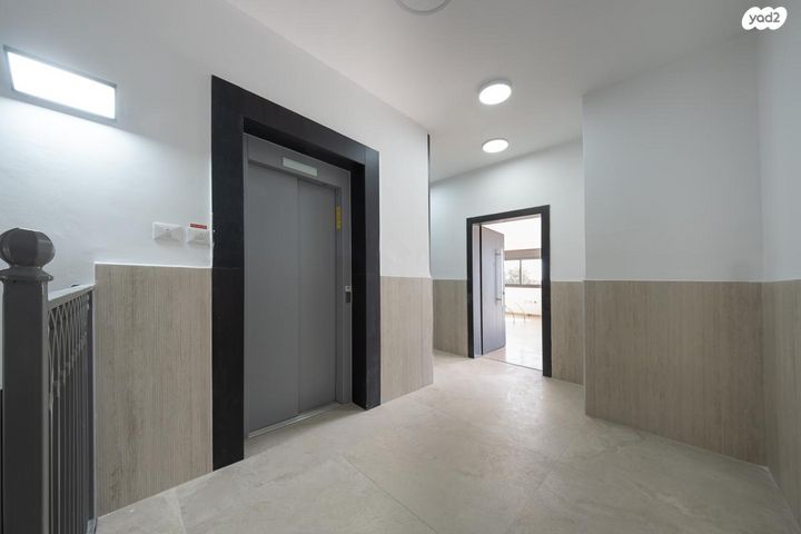 גג/ פנטהאוז, הכובשים 97, מושבה מרכז, זכרון יעקב