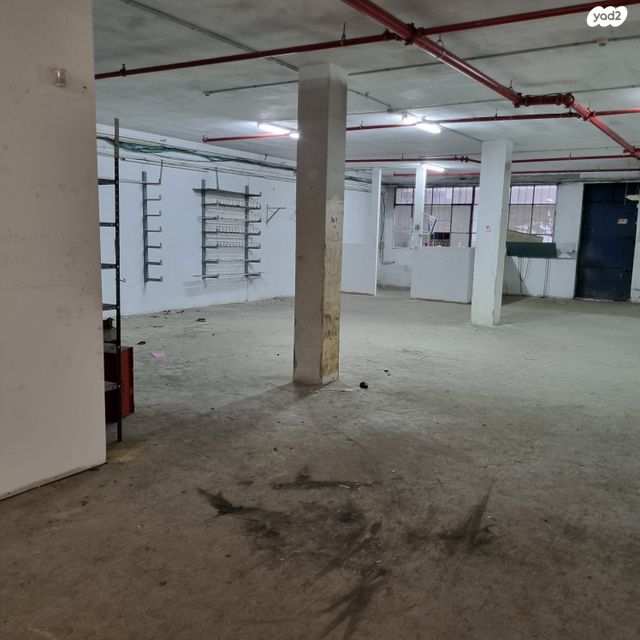 מבני תעשיה, המרכבה 25, אזור תעשיה ב, חולון