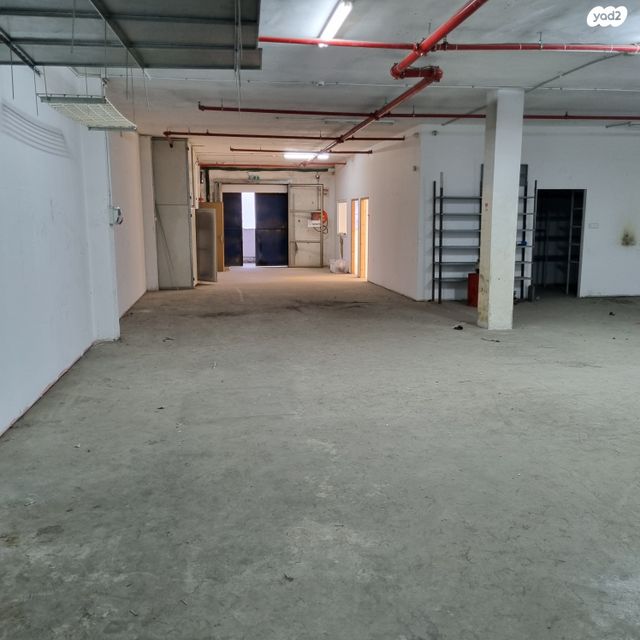 מבני תעשיה, המרכבה 25, אזור תעשיה ב, חולון