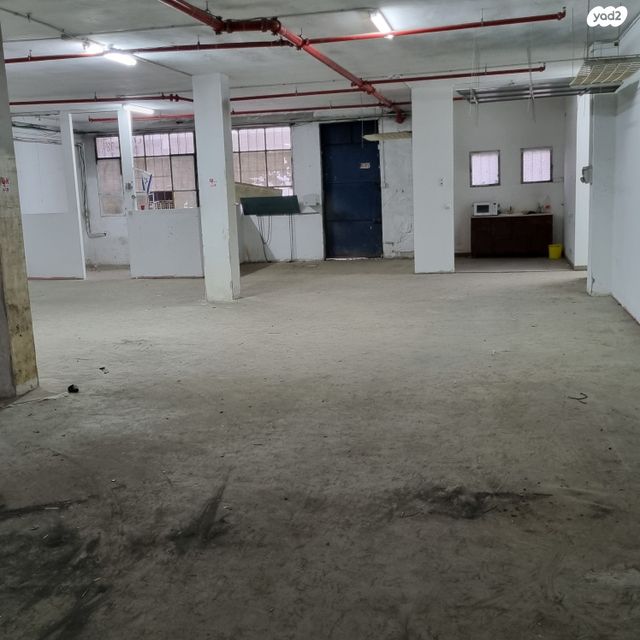 מבני תעשיה, המרכבה 25, אזור תעשיה ב, חולון