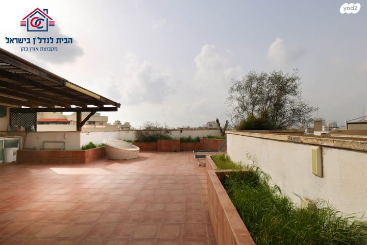 גג/ פנטהאוז, יהושע רבינוביץ, בן גוריון, חולון