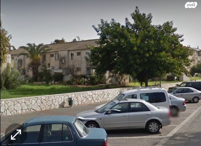 דירת גן, לוי אשכול, כפר סבא