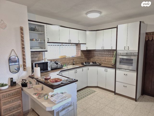 דו משפחתי, שערי תקווה