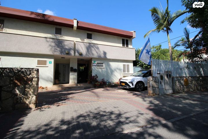 דו משפחתי, חטיבת אלכסנדרוני, קרית ויצמן, רעננה