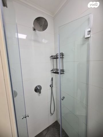 דירה, הנביאים 11, הנביאים, בת ים